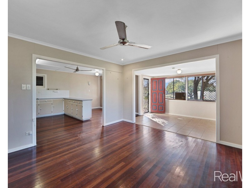 14 Glasgow Street, Svensson Heights QLD 4670