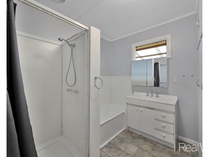 14 Glasgow Street, Svensson Heights QLD 4670