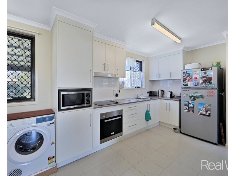 16 Phillips Street, Bundaberg North QLD 4670