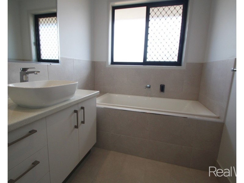 15 June Place, Bundaberg East QLD 4670