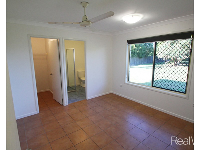 9 Amaroo Crescent, Innes Park QLD 4670