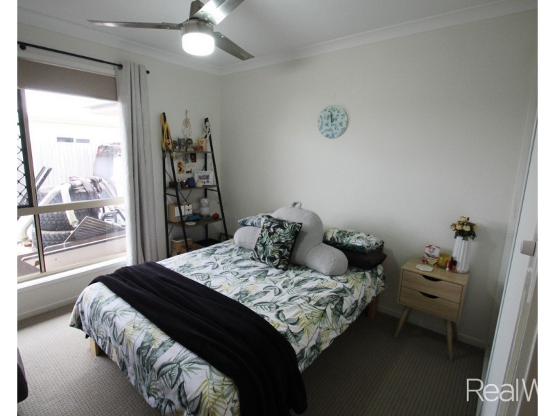 32 Sienna Boulervard, Ashfield QLD 4670