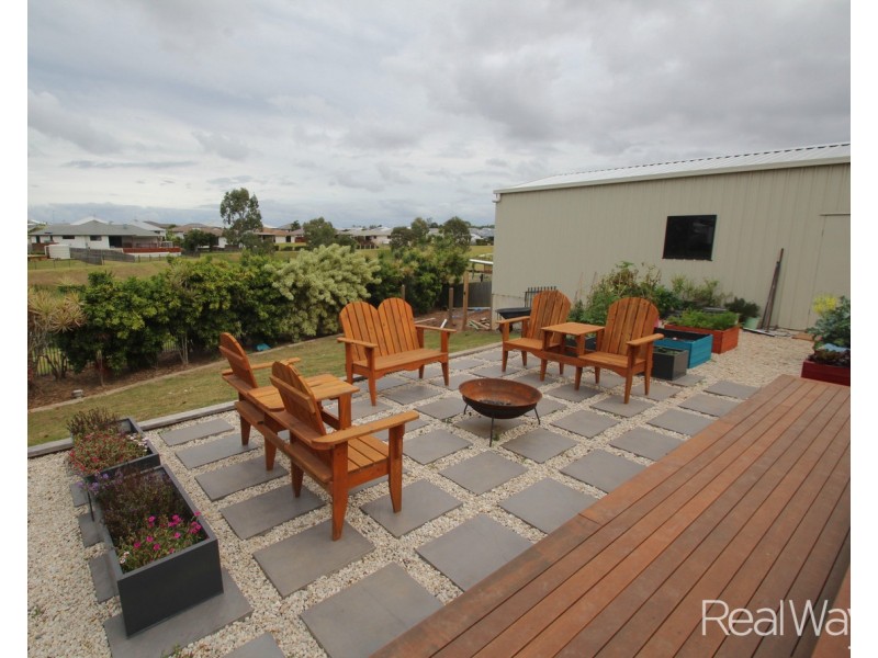 32 Sienna Boulervard, Ashfield QLD 4670