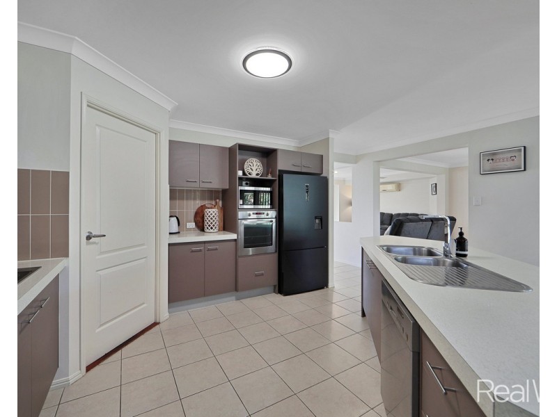 13 Whale Circuit, Bargara QLD 4670