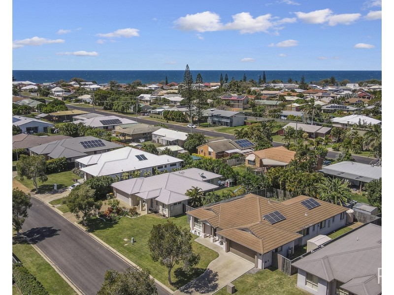 13 Whale Circuit, Bargara QLD 4670