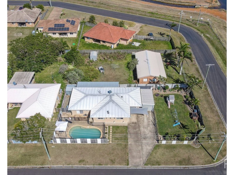 11 Ranch Street, Thabeban QLD 4670