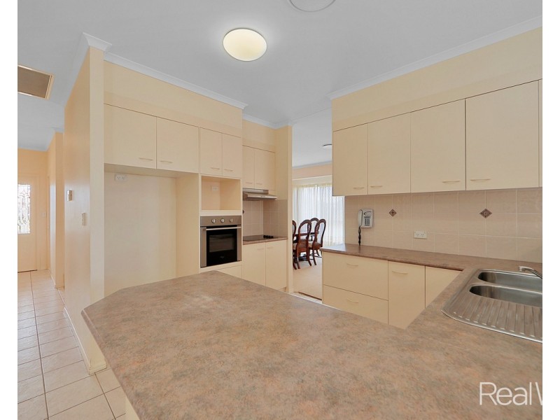 29 Seymore Avenue, Kalkie QLD 4670
