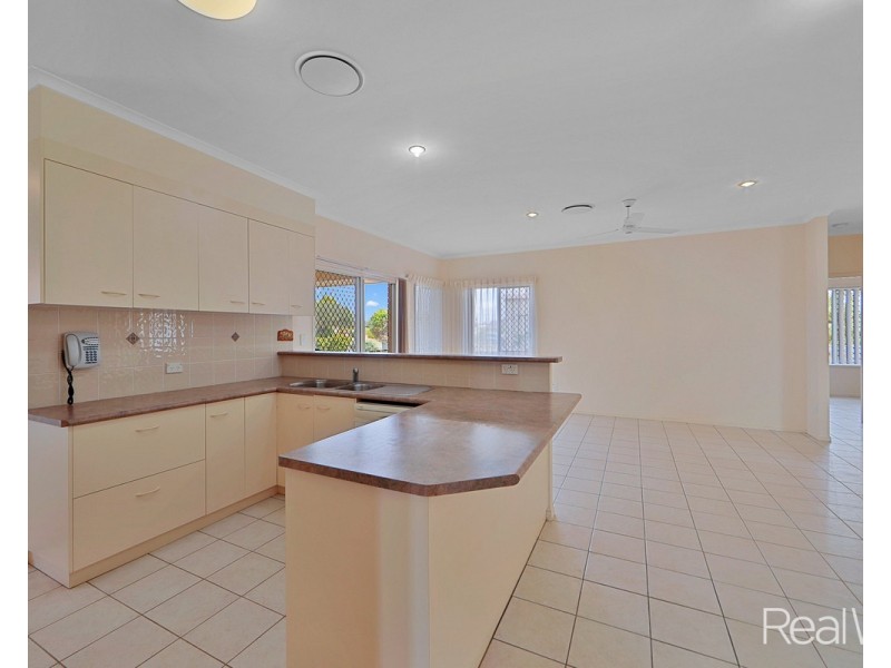 29 Seymore Avenue, Kalkie QLD 4670