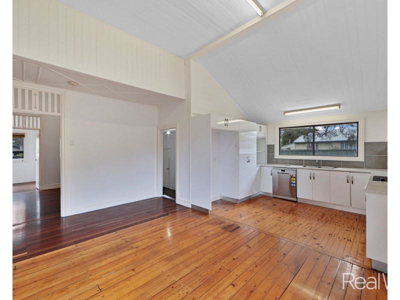 18 George Street, Bundaberg South QLD 4670
