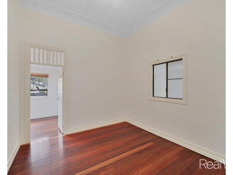 18 George Street, Bundaberg South QLD 4670