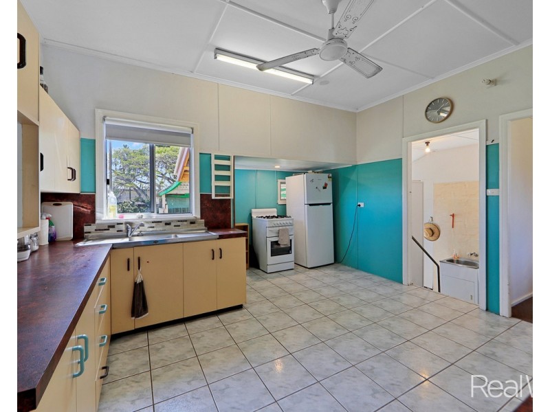 2 Christsen Street, Bundaberg North QLD 4670