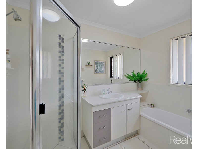 21 Linderberg Street, Kalkie QLD 4670