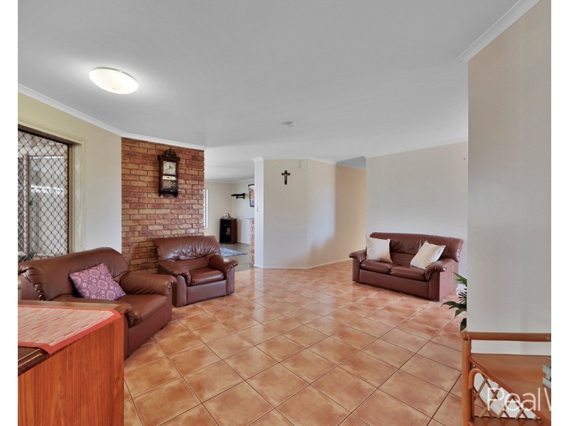 2 Ernies Court, Avoca QLD 4670