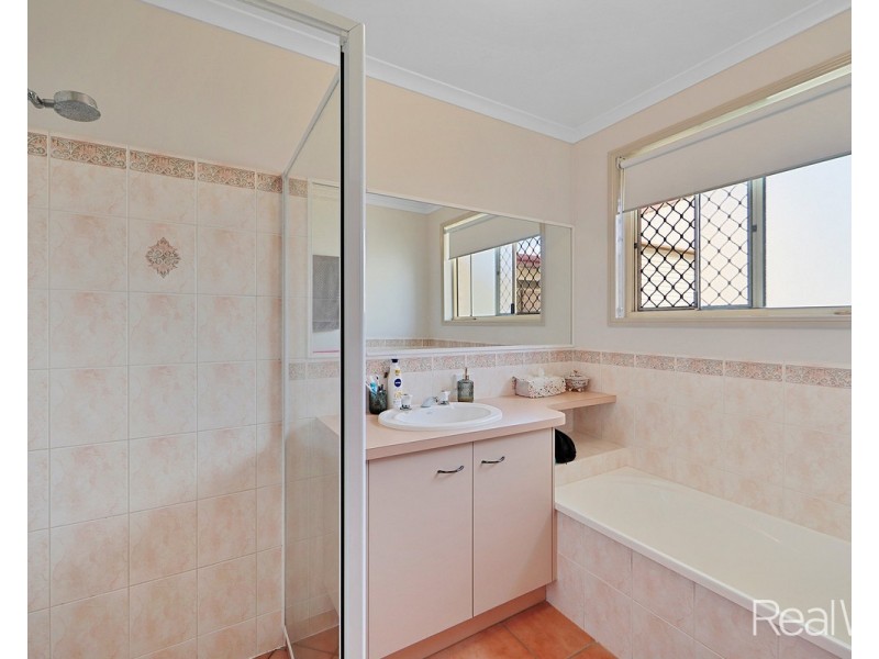 6 Tropicana Drive, Avoca QLD 4670