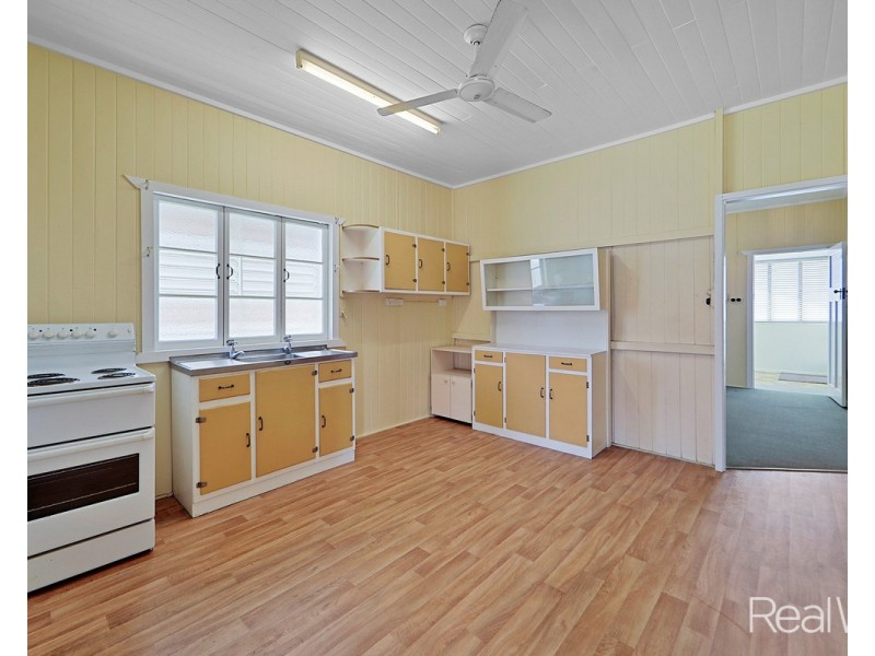 206A Walker Street, Svensson Heights QLD 4670