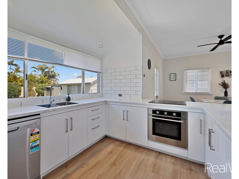 2 Wynter Street, Walkervale QLD 4670