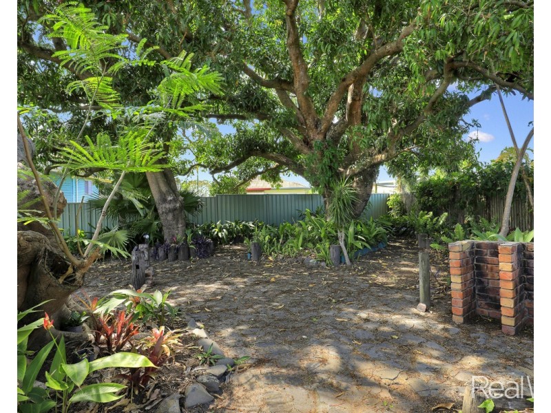 2 Wynter Street, Walkervale QLD 4670