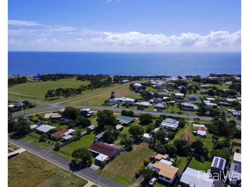 12 Marshall Street, Burnett Heads QLD 4670