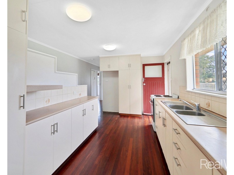 17 Lucas Street, Kepnock QLD 4670