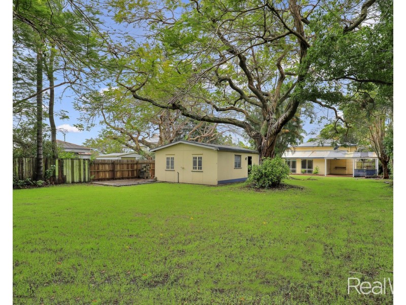 21 Mulgrave Street, Bundaberg West QLD 4670