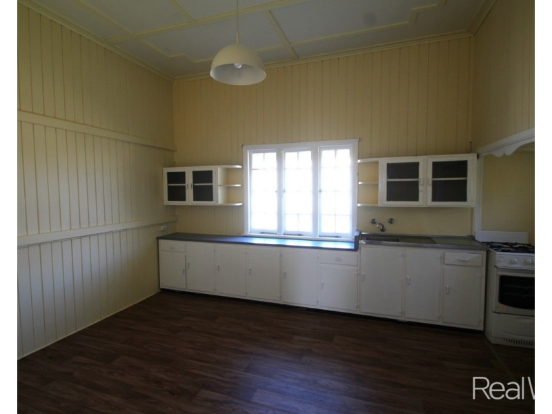 1 Avoca Street, Bundaberg West QLD 4670