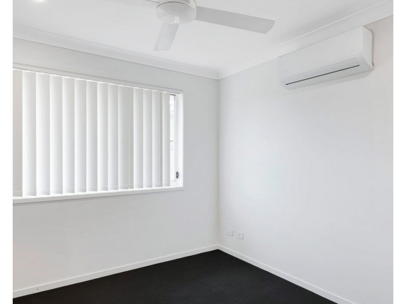 25B Sharp Crescent, Branyan QLD 4670