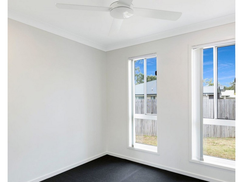 25B Sharp Crescent, Branyan QLD 4670