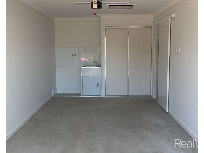 25B Sharp Crescent, Branyan QLD 4670