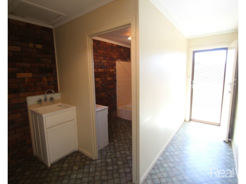 3/11 Coomber Street, Svensson Heights QLD 4670