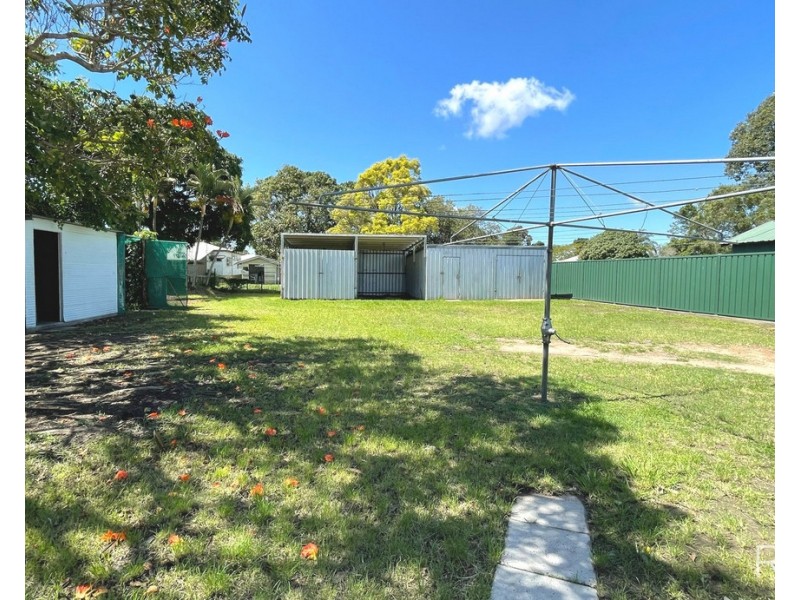 6 High Street, Walkervale QLD 4670