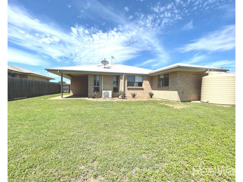 16 Hintz Street, Branyan QLD 4670