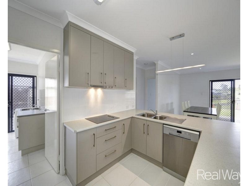 10 Villa Court, Ashfield QLD 4670