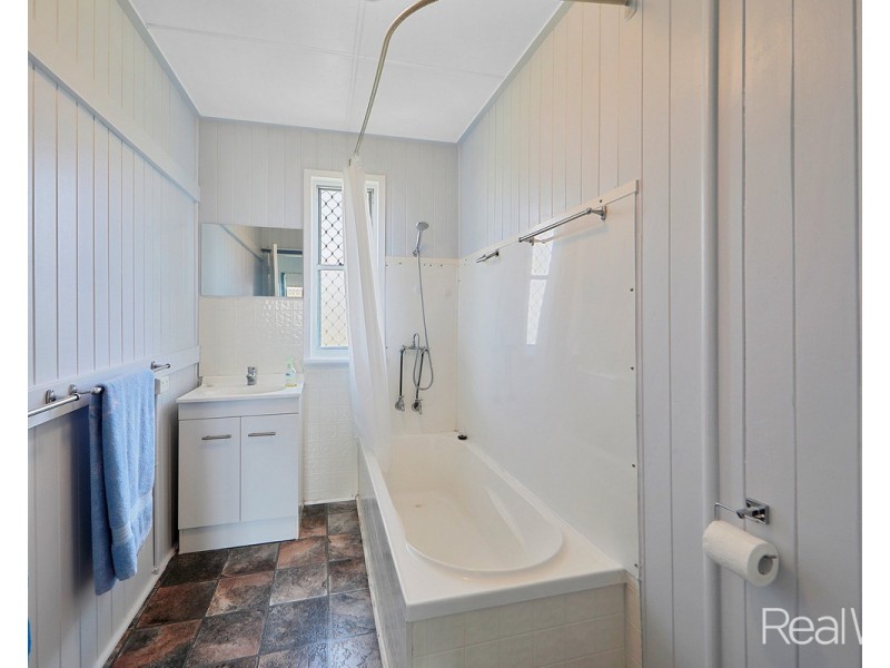 5 Alice Street, Walkervale QLD 4670