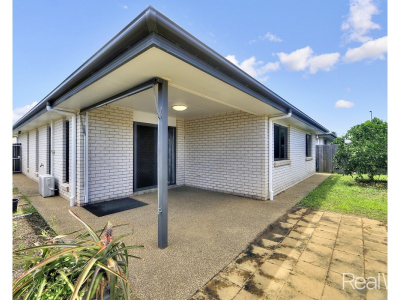 2/1 Alison Drive, Kalkie QLD 4670