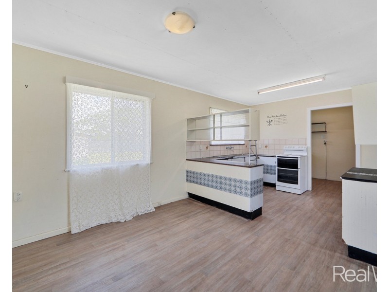 42 Hurst Street, Walkervale QLD 4670