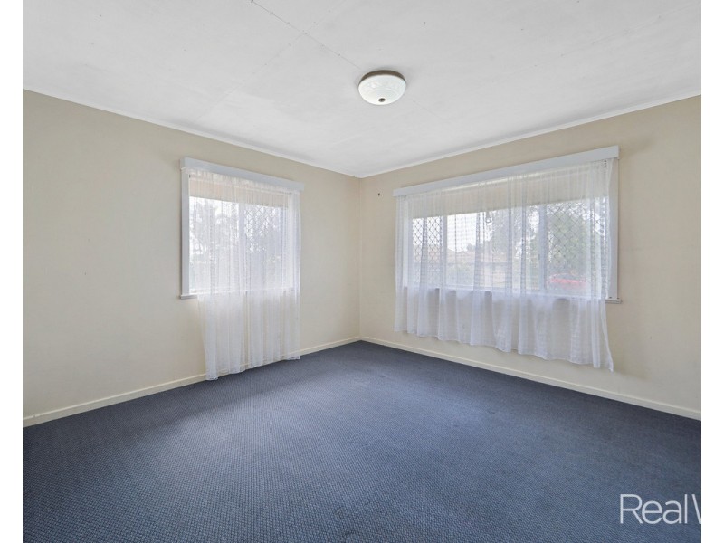 42 Hurst Street, Walkervale QLD 4670