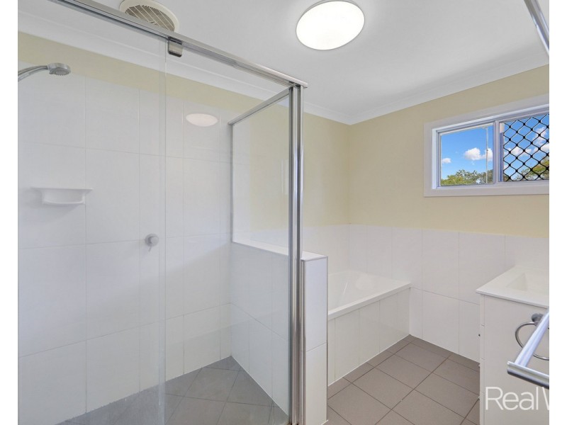 42 Hurst Street, Walkervale QLD 4670