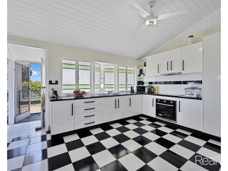 9 Buss Street, Bundaberg South QLD 4670