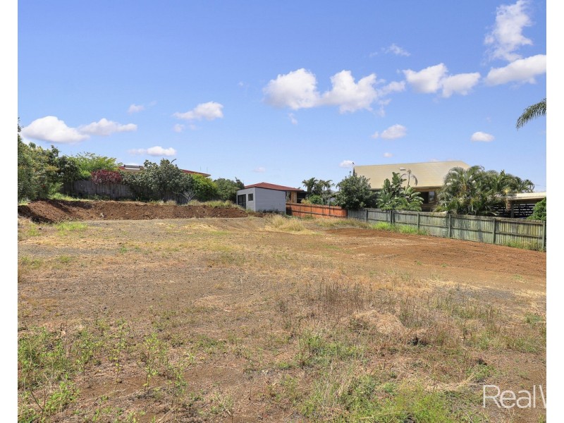 26 Linden Crescent, Qunaba QLD 4670