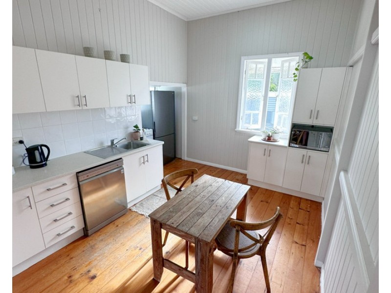 200 George Street, Bundaberg West QLD 4670