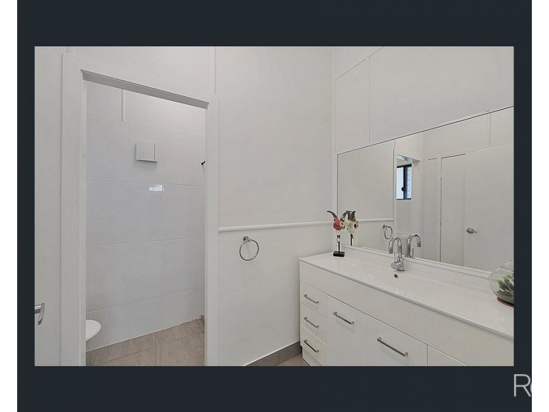 58 Water Street, Walkervale QLD 4670