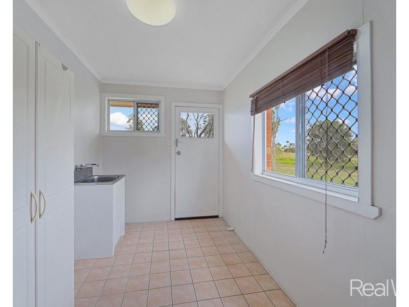 17 Lucas Street, Kepnock QLD 4670