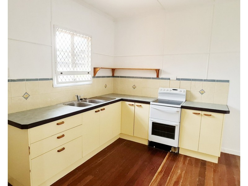 5 Churchill Street, Svensson Heights QLD 4670