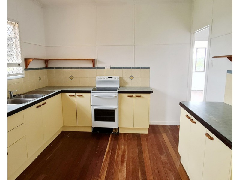 5 Churchill Street, Svensson Heights QLD 4670