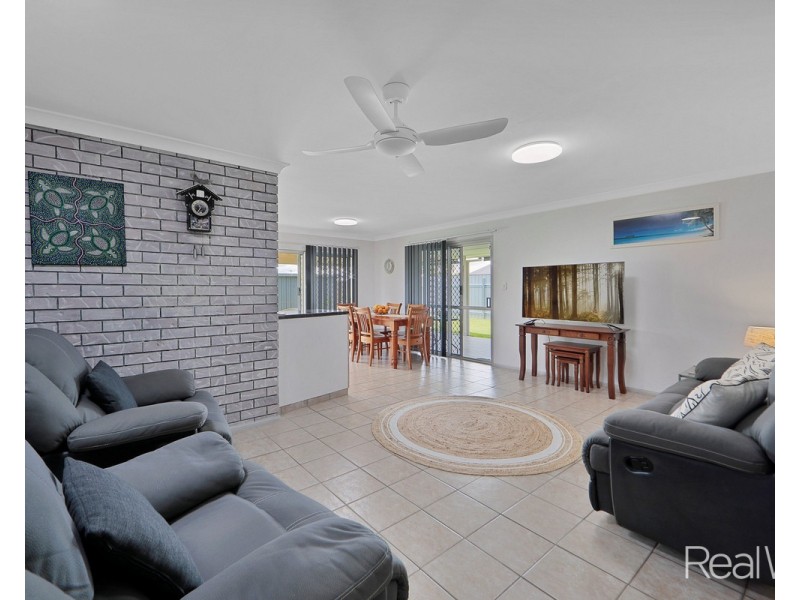 39 Sunset Drive, Thabeban QLD 4670