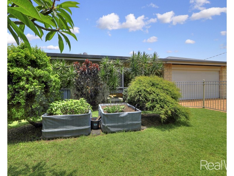 39 Sunset Drive, Thabeban QLD 4670