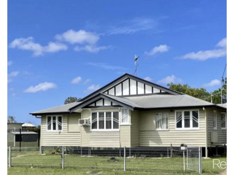 1/2 Crawford Street, Walkervale QLD 4670