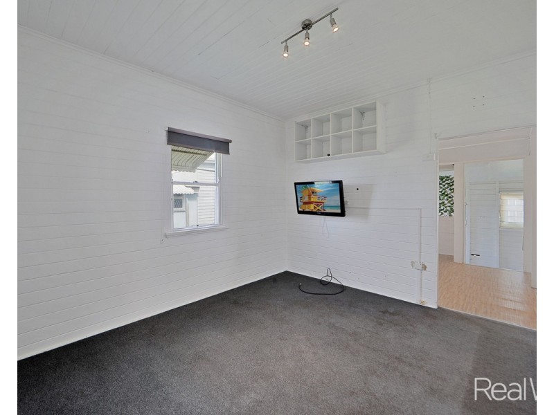 4 Windermere Street, Walkervale QLD 4670