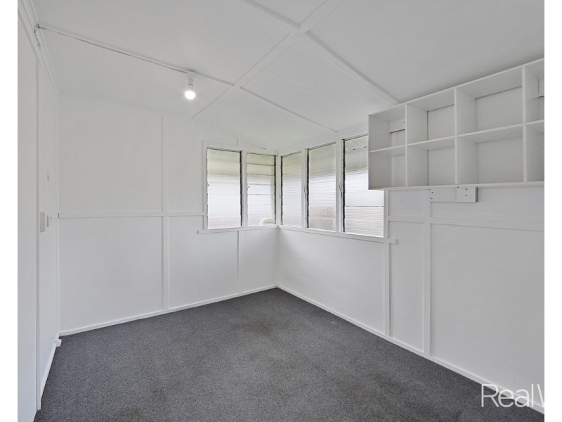 4 Windermere Street, Walkervale QLD 4670
