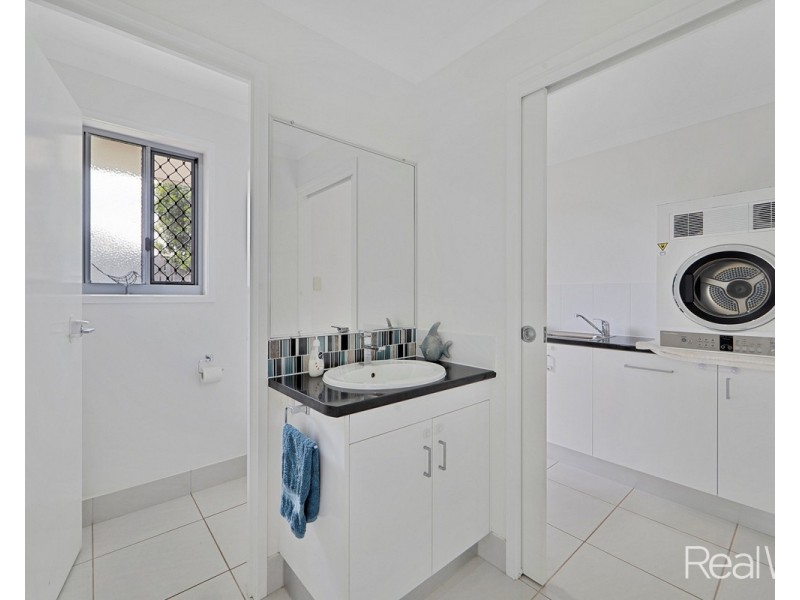 16 Sergiacomi Drive, Kalkie QLD 4670